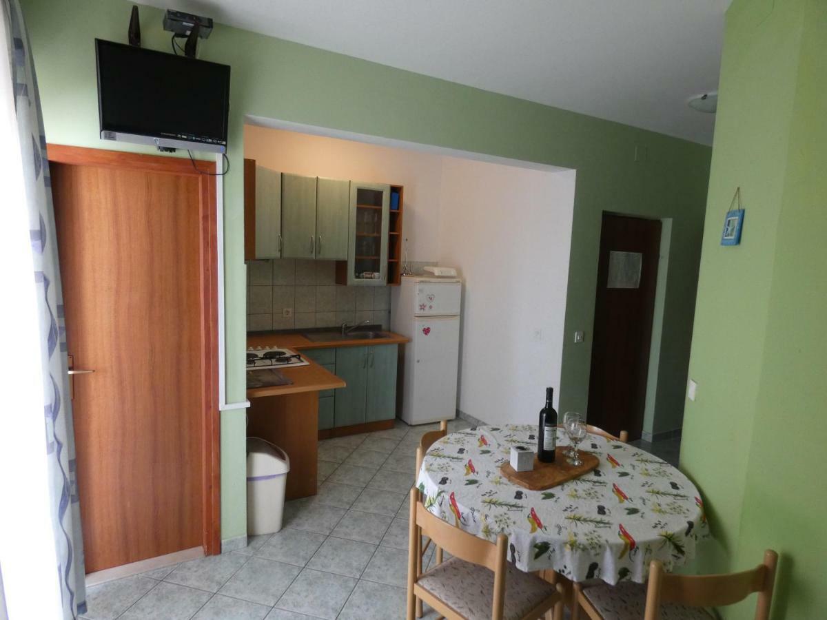 Apartmani Saric Rogoznica Zečevo Kültér fotó