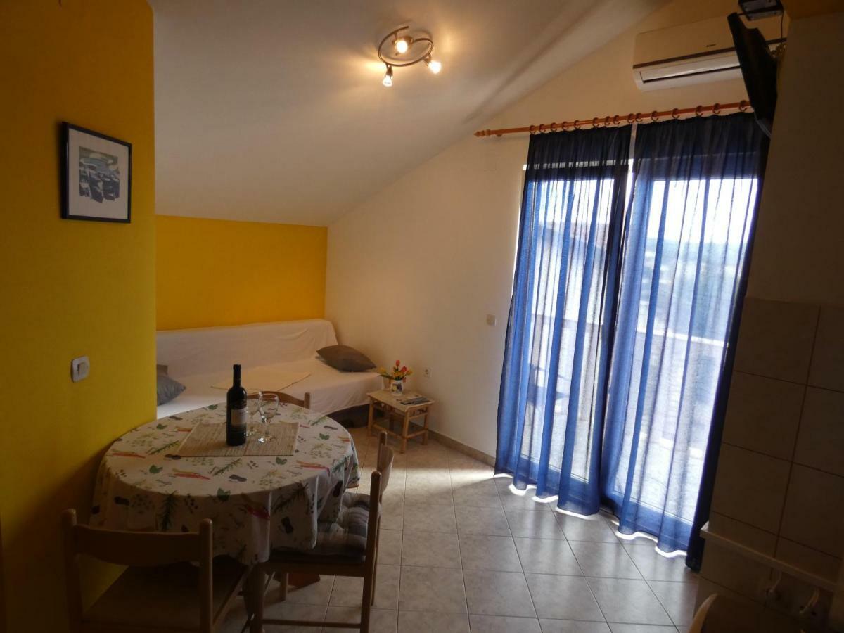 Apartmani Saric Rogoznica Zečevo Kültér fotó