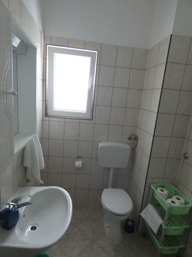 Apartmani Saric Rogoznica Zečevo Kültér fotó