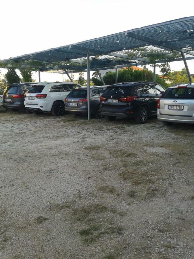 Apartmani Saric Rogoznica Zečevo Kültér fotó